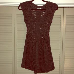 Short sleeve sweater